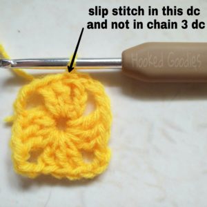 Round 1 of Crochet Basic Granny Square