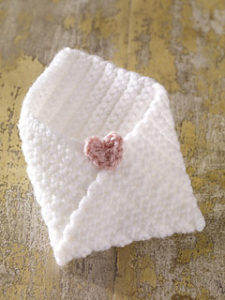 Free Patterns of Crochet Envelope for Valentine's Day