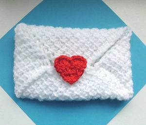 Free Patterns of Crochet Envelope for Valentine's Day