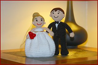 12 Free Crochet Patterns for Bride and Groom Wedding Couple Dolls
