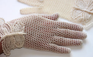 Free Crochet Patterns for Bridal Gloves or Wedding Gloves