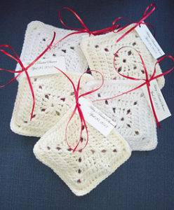 Free Crochet Patterns for Wedding Favor Bags & Wedding Favor Sachets