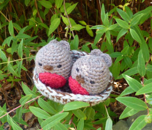 free crochet patterns for bride and groom dolls