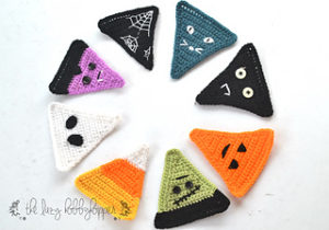 Free Crochet Patterns for a Halloween Banner with other designs 