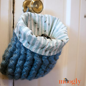 Free Crochet Patterns for Crochet Hanging Basket using Super Bulky/ Super Chunky Yarn