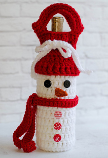 21 Free Crochet Patterns Christmas Wine Bag,Carrier,Cozy & Decoration